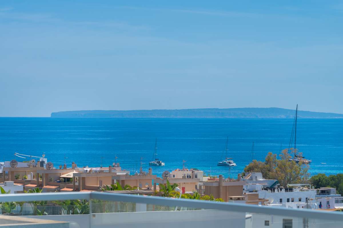 6 bedroom villa in Ses Torres