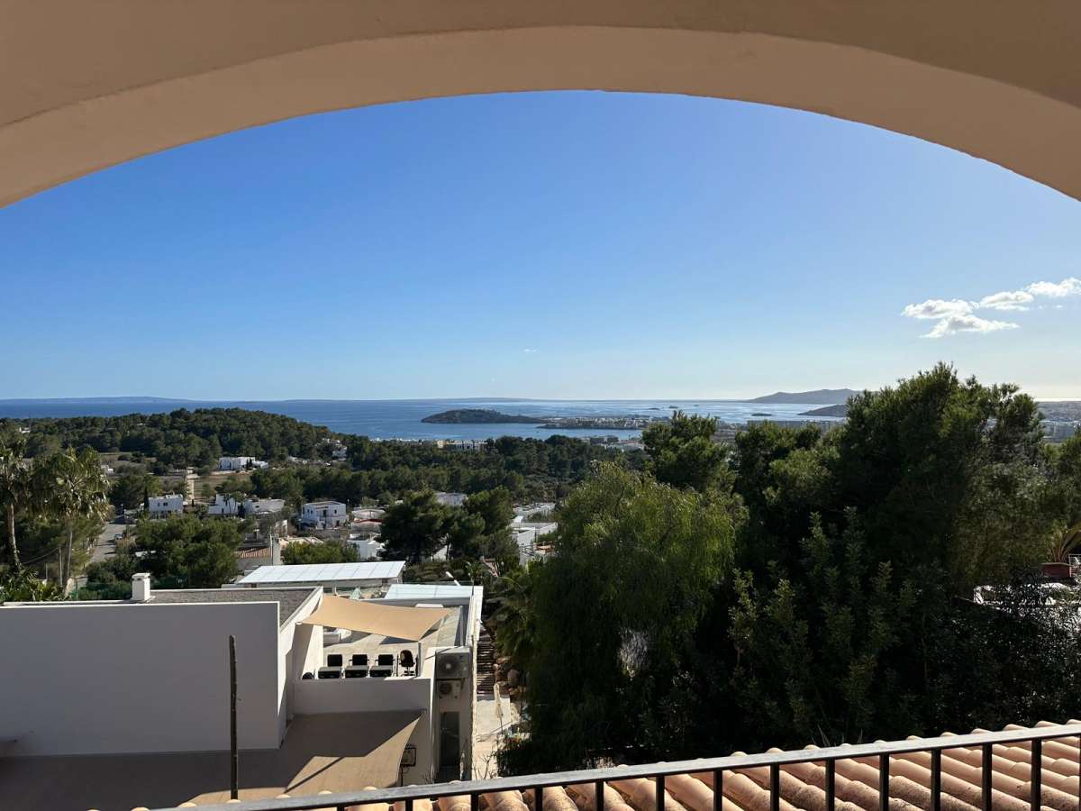 5 bedroom villa in Cap Martinet