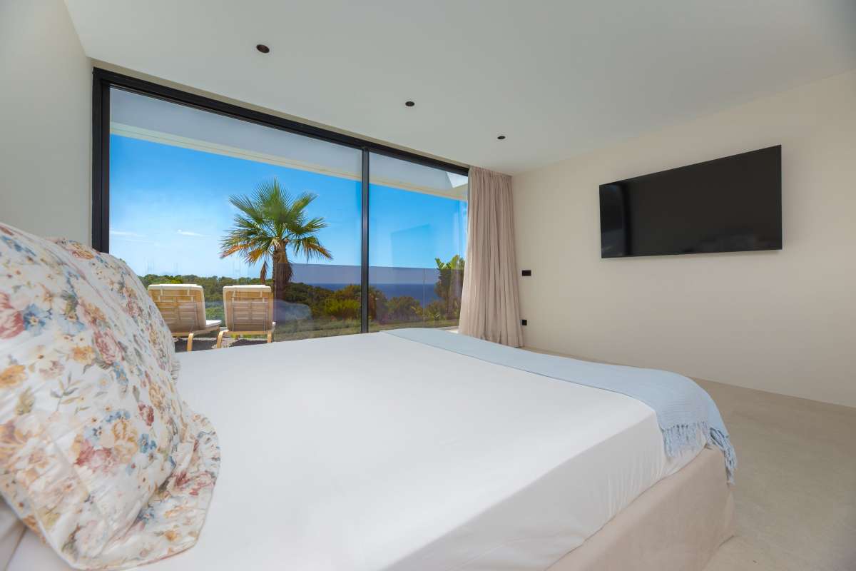 5 bedroom villa in Cala Salada