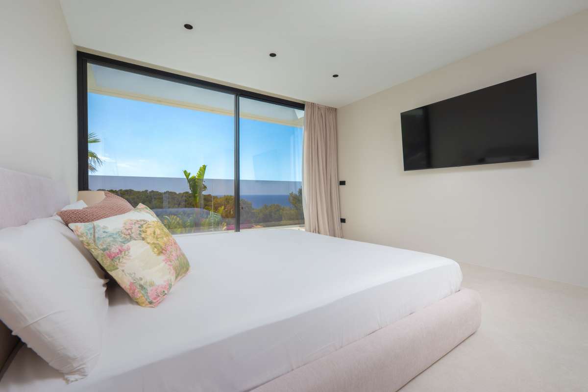 5 bedroom villa in Cala Salada