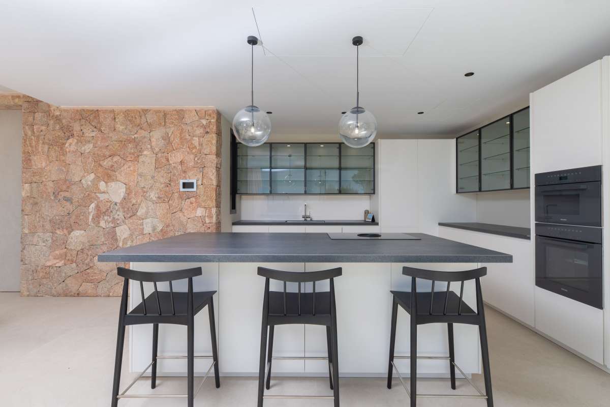5 bedroom villa in Cala Salada