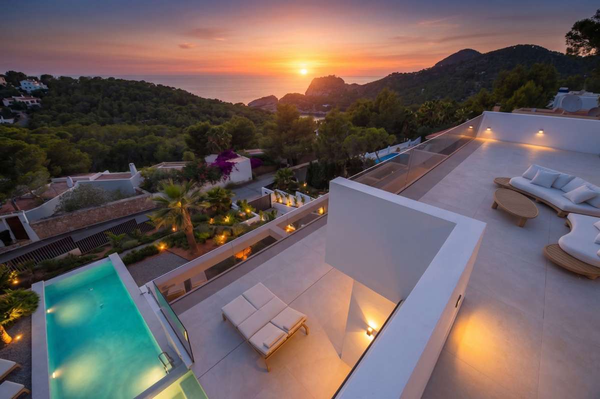 5 bedroom villa in Cala Salada
