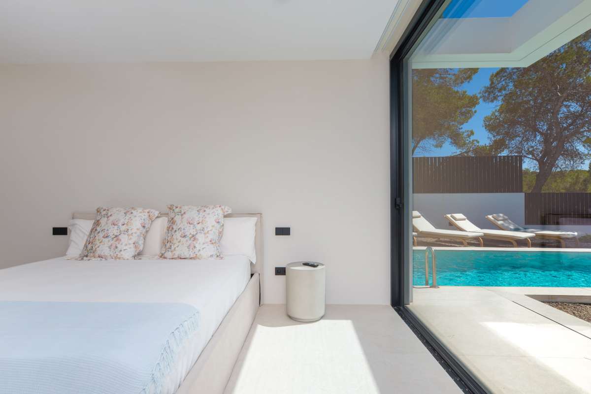 5 bedroom villa in Cala Salada