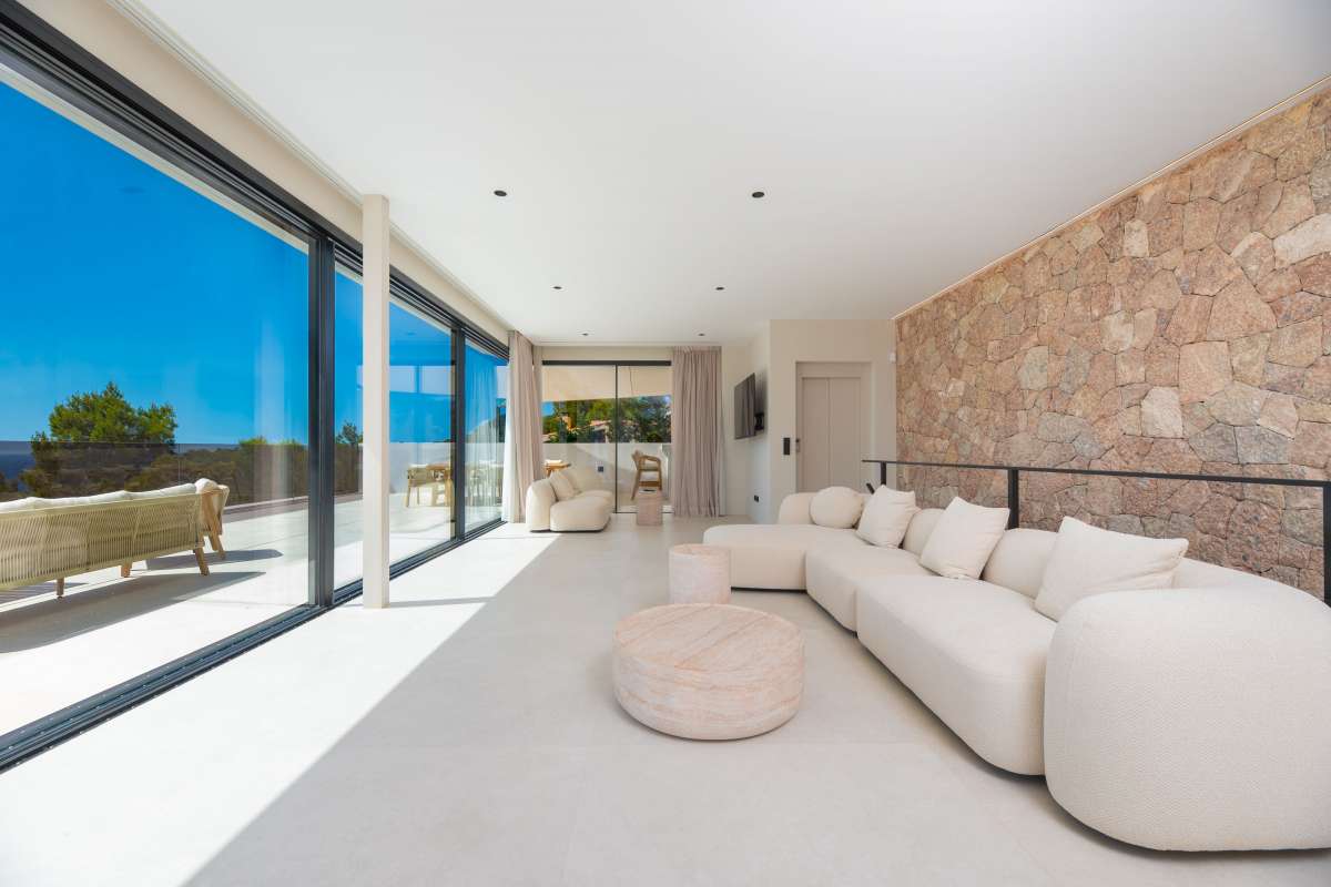 5 bedroom villa in Cala Salada