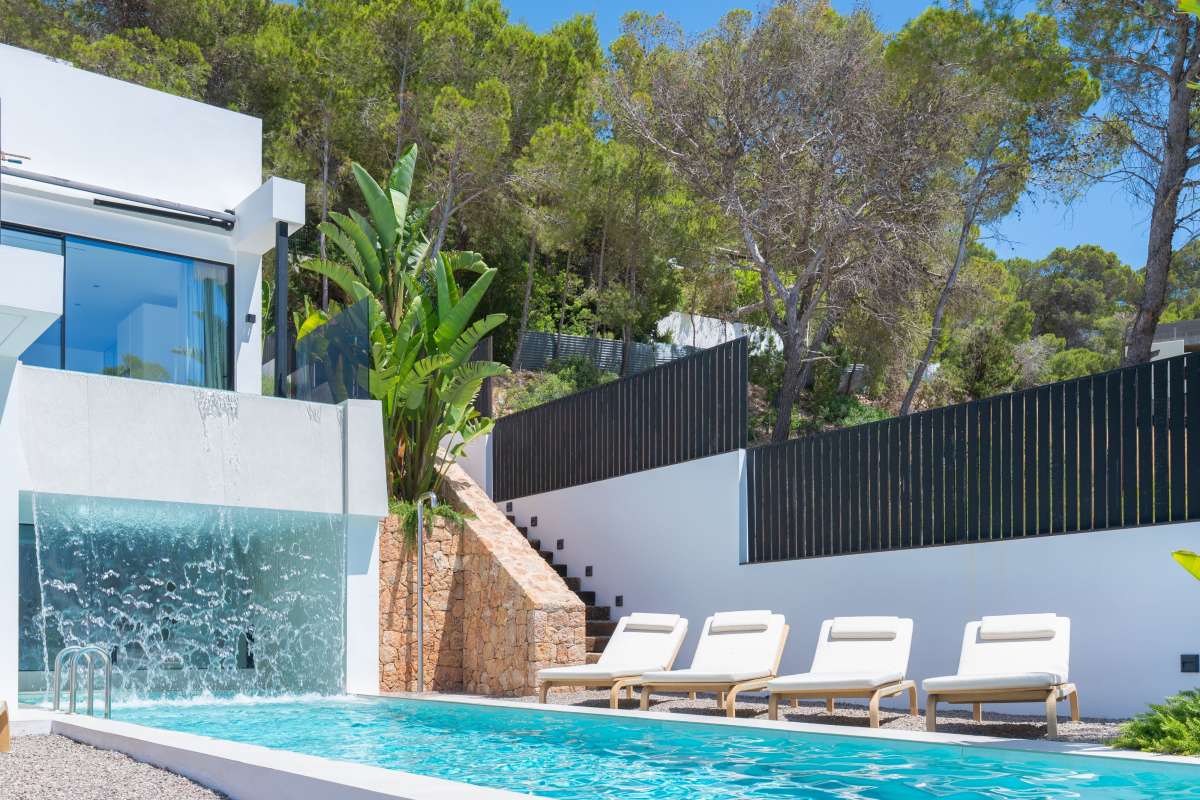 5 bedroom villa in Cala Salada