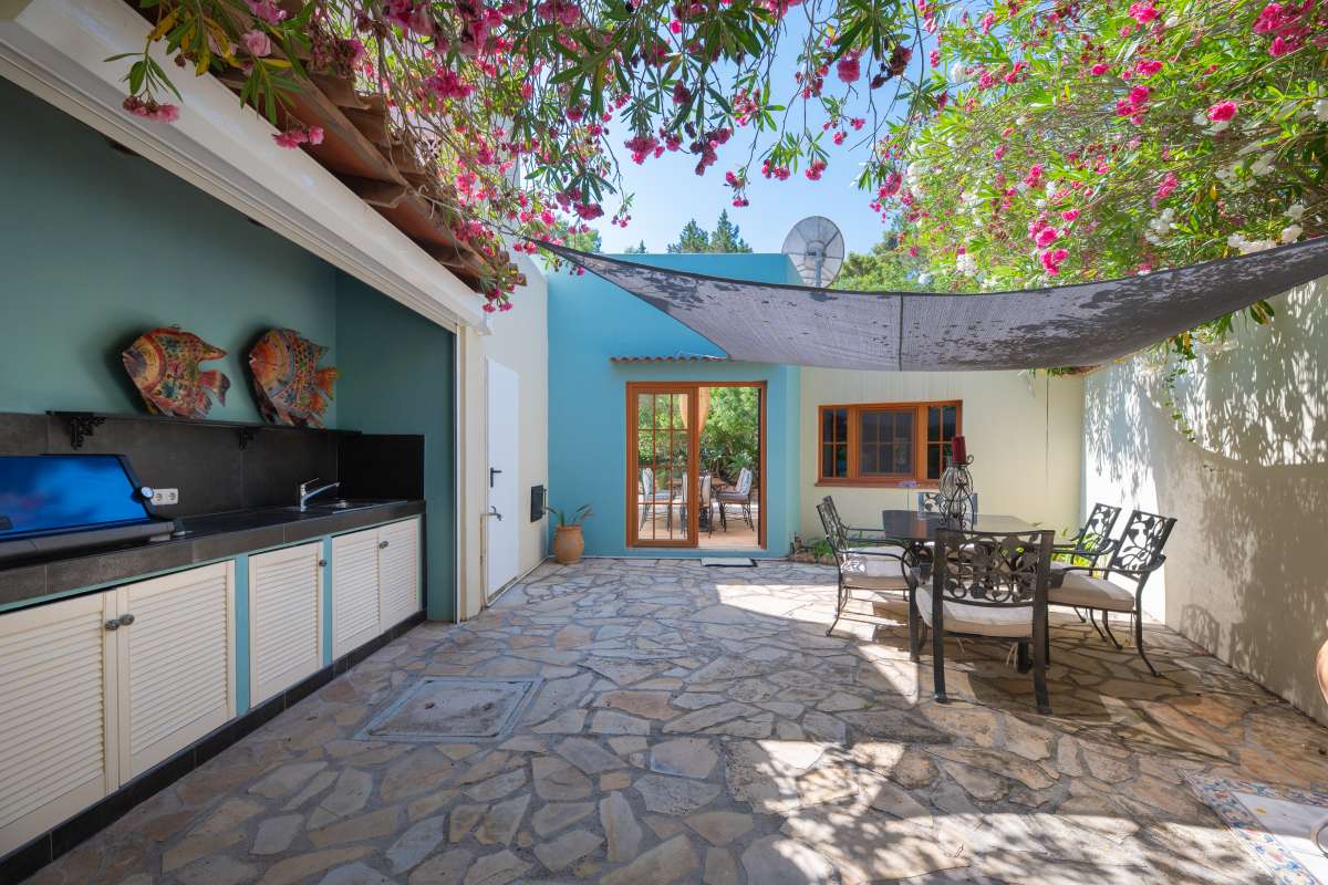 3 bedroom villa in Cala Llenya