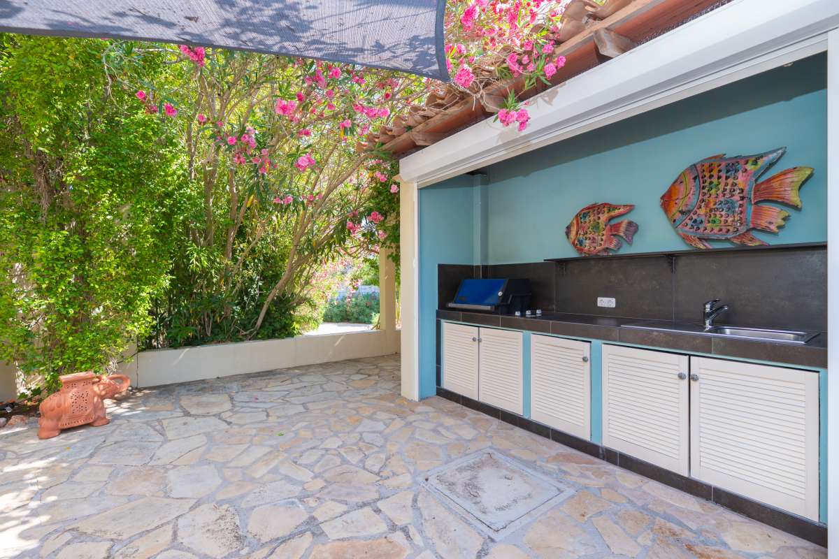 3 bedroom villa in Cala Llenya